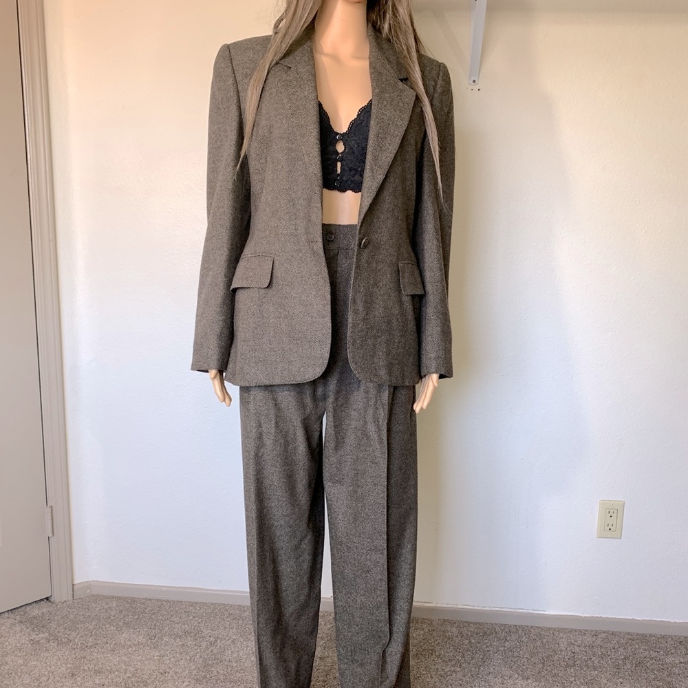 Vintage Calvin Klein Women’s 2 Piece Suit Blazer Pant Set Sz  10 12 Brown Suit